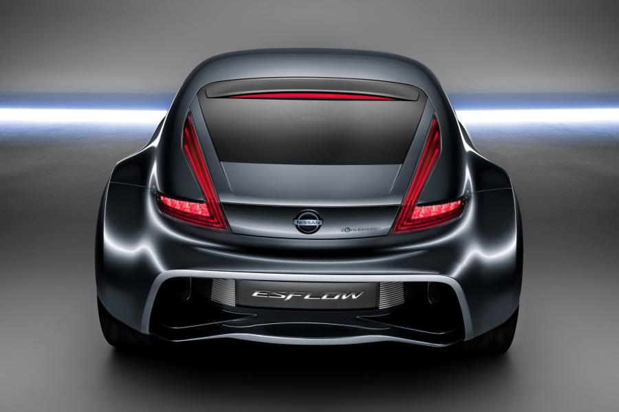  Nissan Esflow Concept 2011 года  (фото 18 из 36)